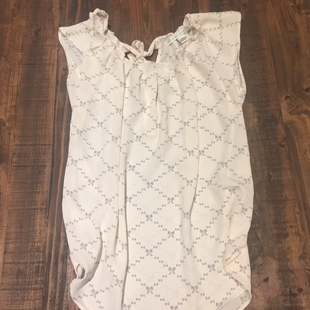Women’s XS Dress Shirt - Picture 2 of 2